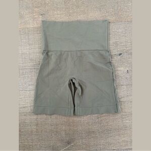 skims beige nude high waisted shorts sculpting slimming